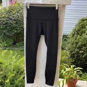Victoria’s Secret capris yoga pants NWOT